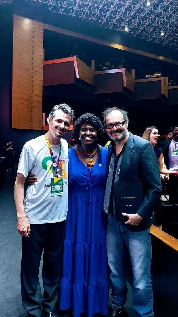 Fátima Santágata com José Padilha, autor de Monstruário, em evento do setor audiovisual